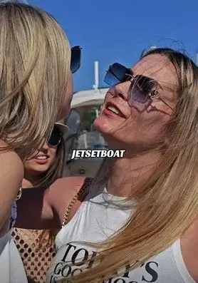Moments JETSET — 64